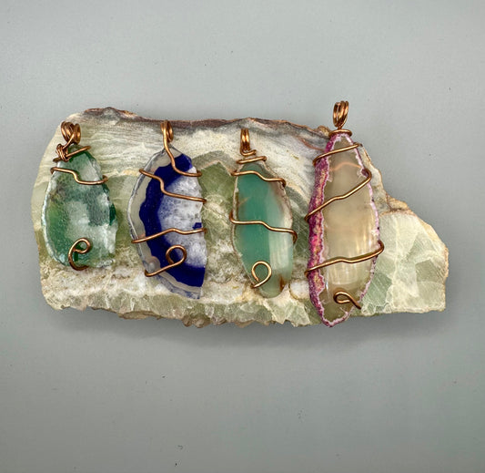 Copper wrapped agate pendents